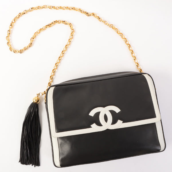 Chanel Around 1992 Made Bicolor Cc Mark Stitch Fringe Bijoux Chain Bag Black/White