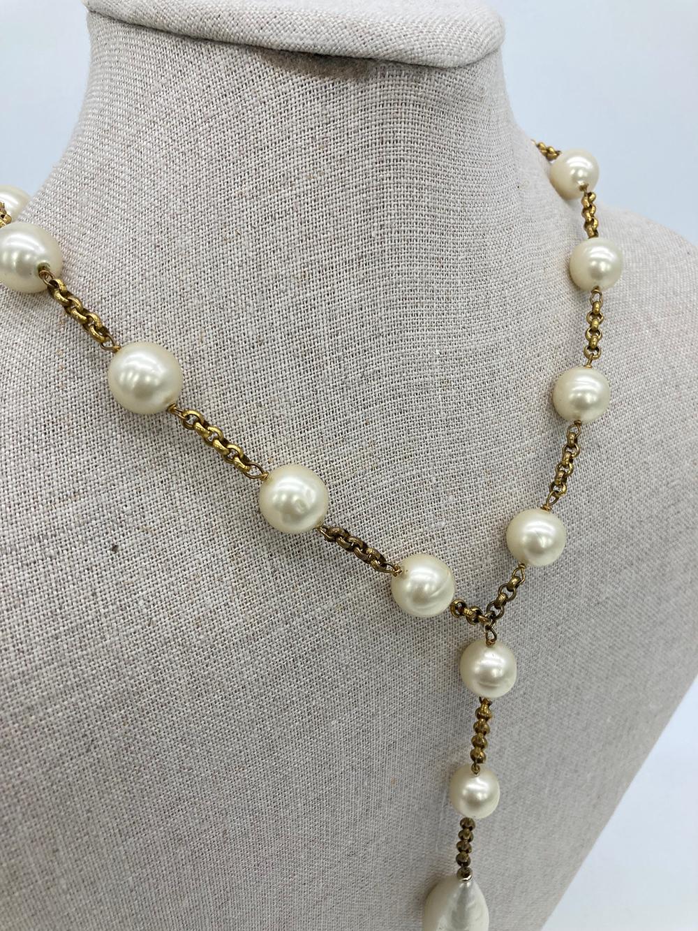 CHANEL Vintage Pearl Y Lariat Necklace