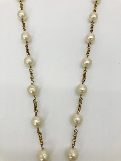 CHANEL Vintage Pearl Y Lariat Necklace