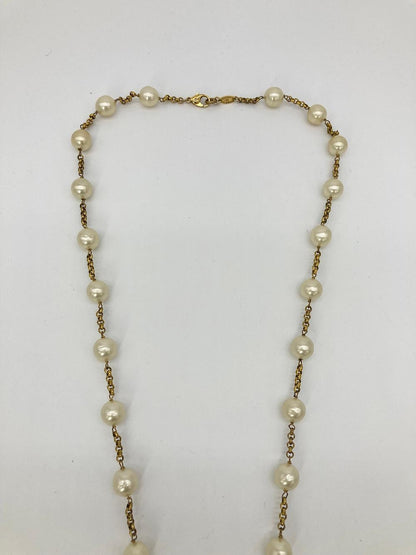 CHANEL Vintage Pearl Y Lariat Necklace