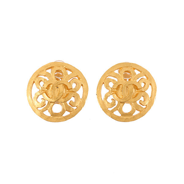 CHANEL 1995 Made Round Cutout Cc Mark Earrings