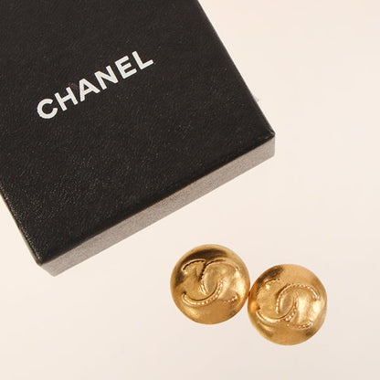 CHANEL 1995 Made Round Cc Mark Earrings