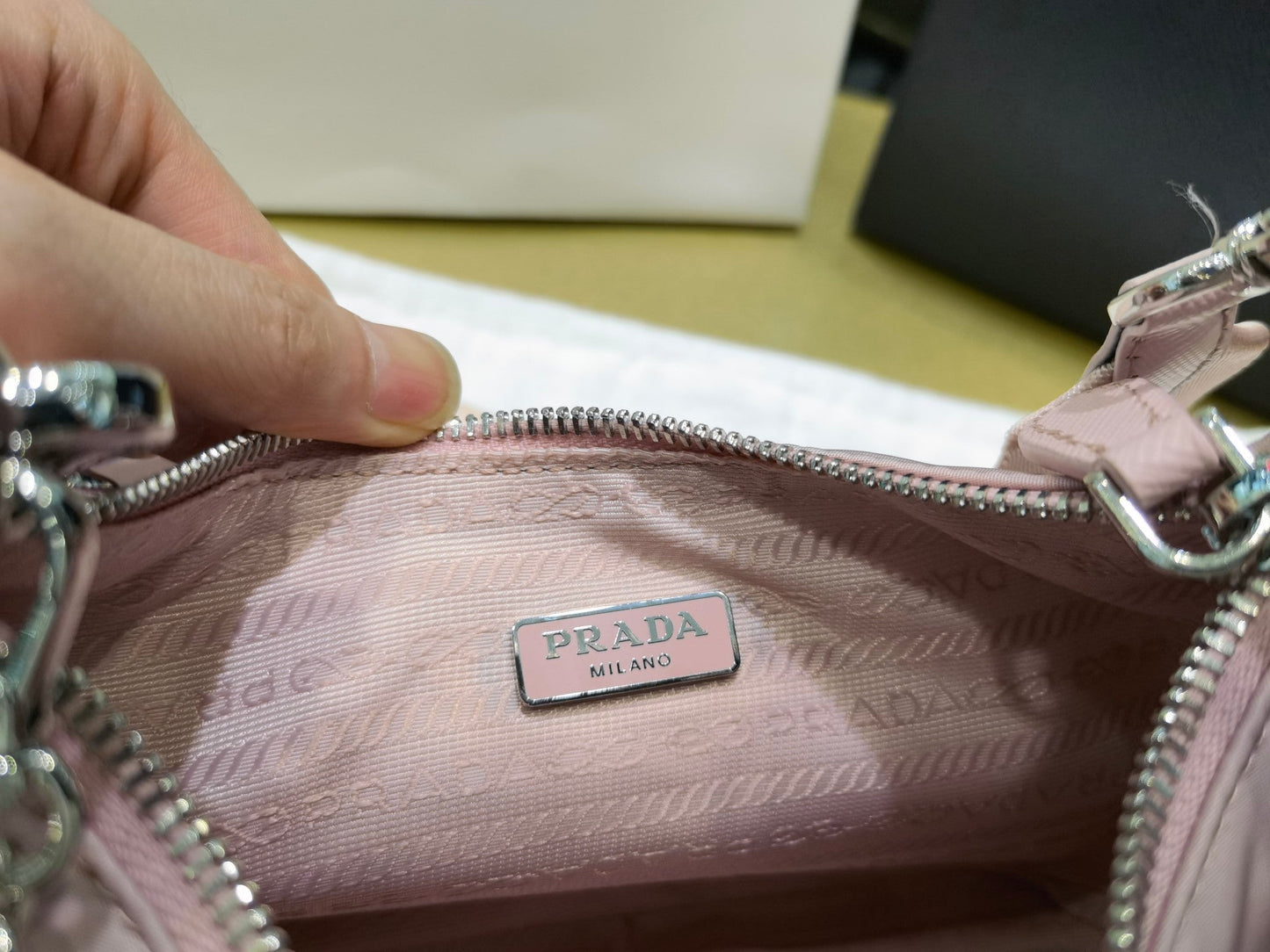 BOLSA PRADA RE-EDITION 2005