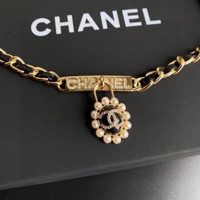 Chanel Necklace 032