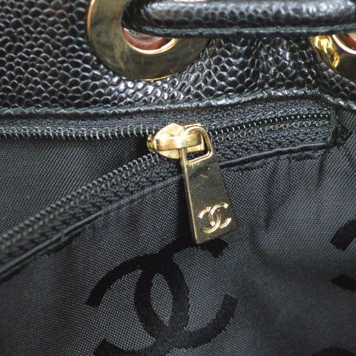 CHANEL 2001-2003 CC Logos Drawstring Hand Bag Black Caviar Skin ao23096