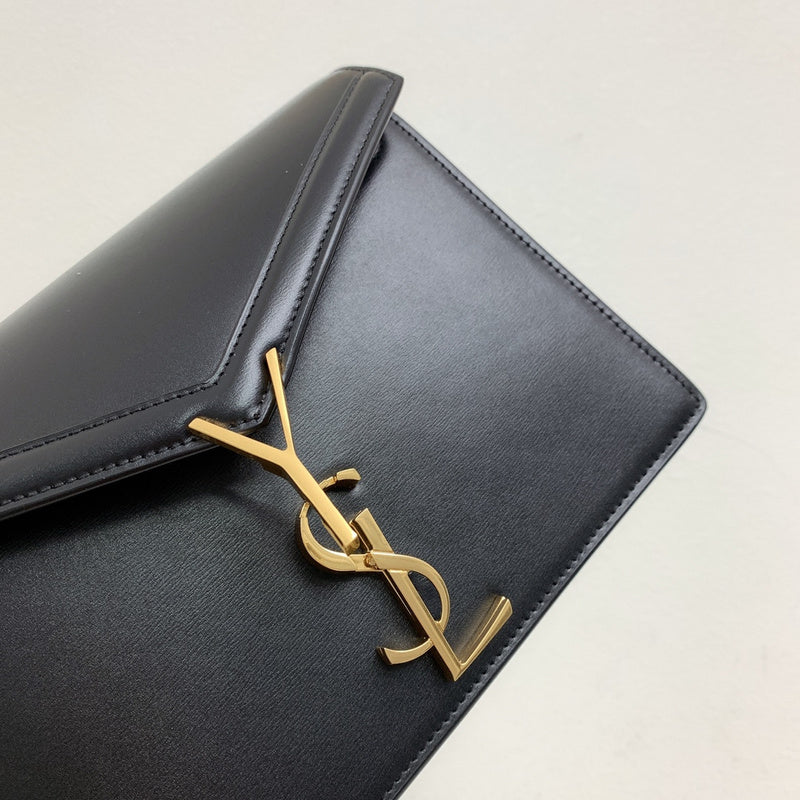 Yves Saint Laurent CASSANDRA BAG 532750B