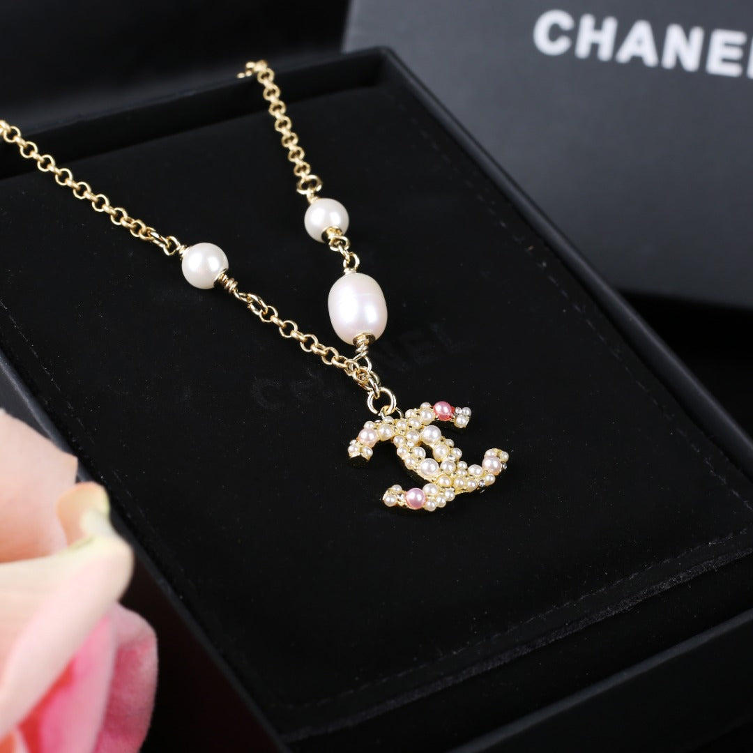 Chanel Necklace 041