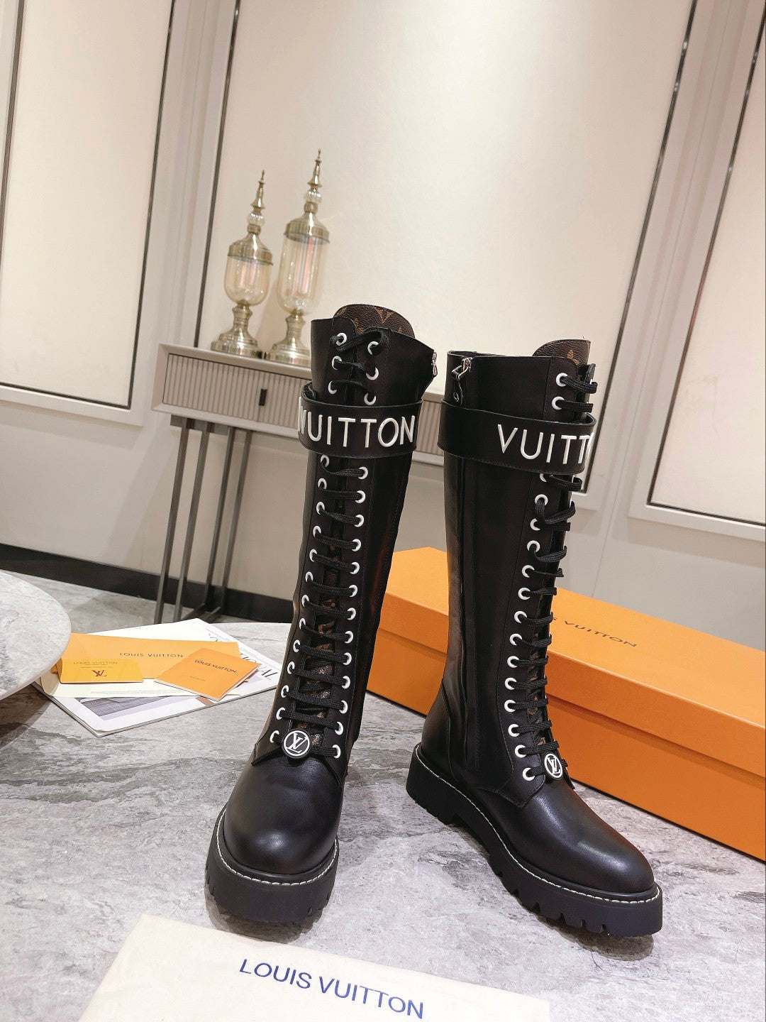 Premium  Louis Vuitton  BOOTS 040