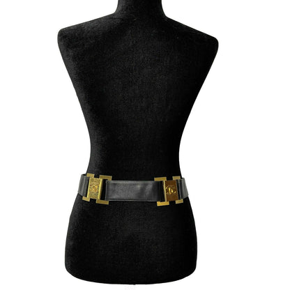 CHANEL Vintage 1980's Black Leather and Gold Buckle CC Link Belt