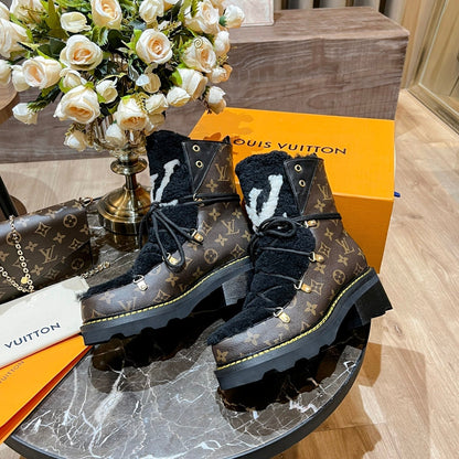 Premium  Louis Vuitton  BOOTS 043