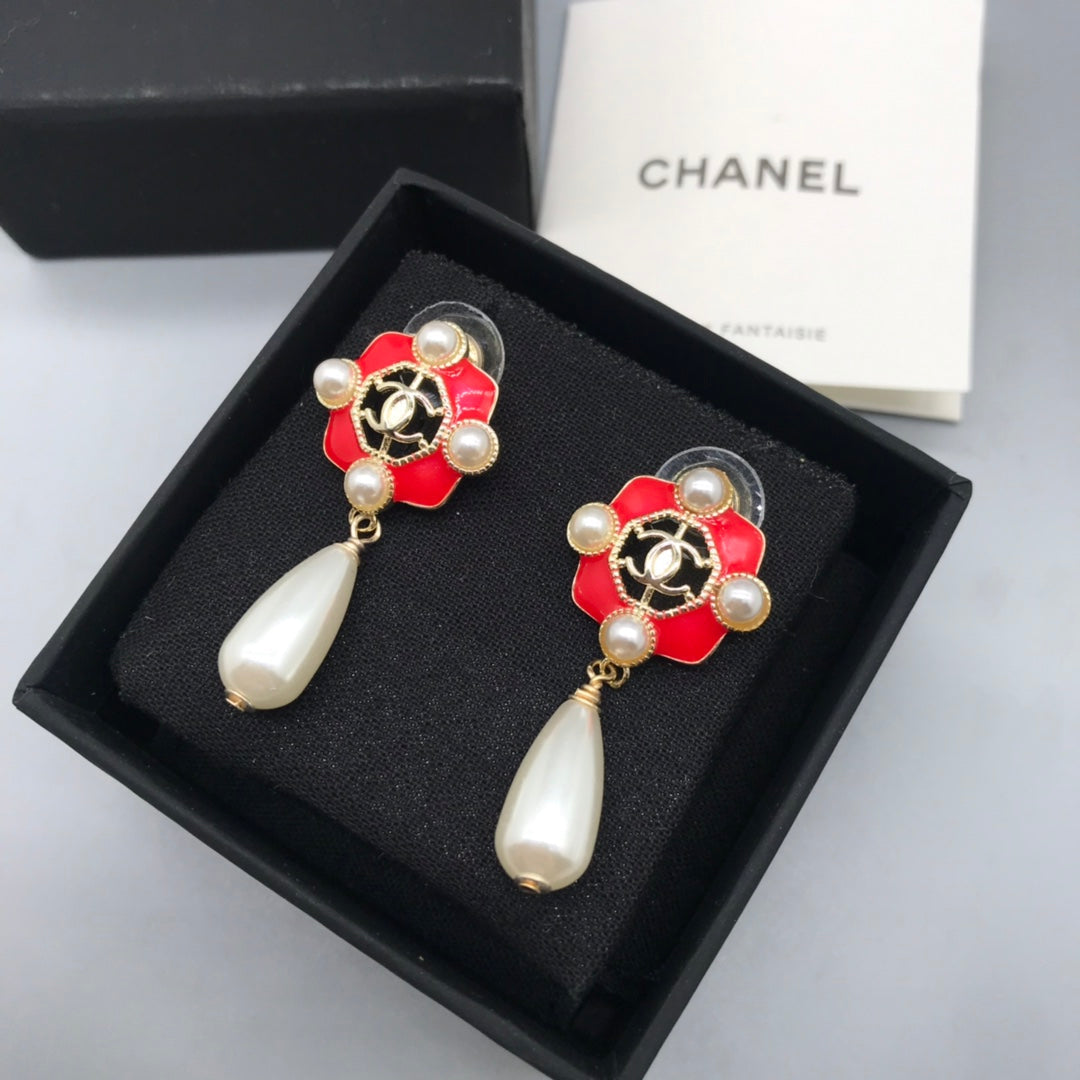 Lux Earring Chanel  061