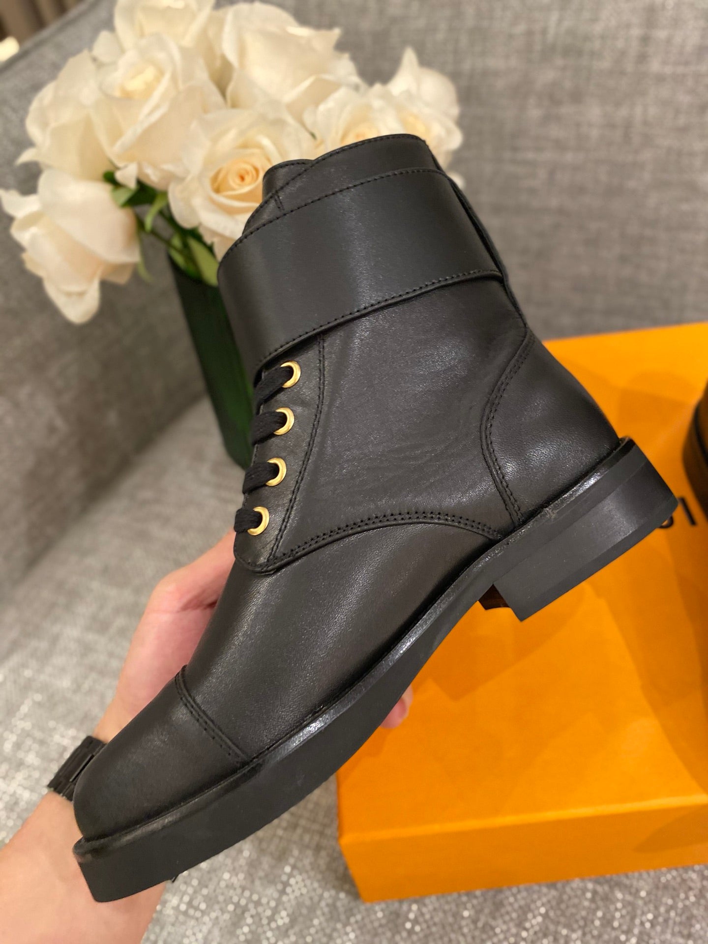 Premium  Louis Vuitton  BOOTS 052