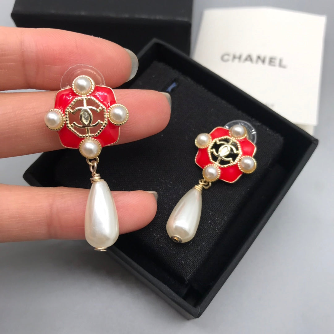 Lux Earring Chanel  061