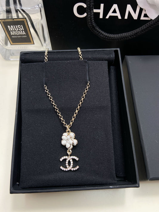 Chanel Necklace 020