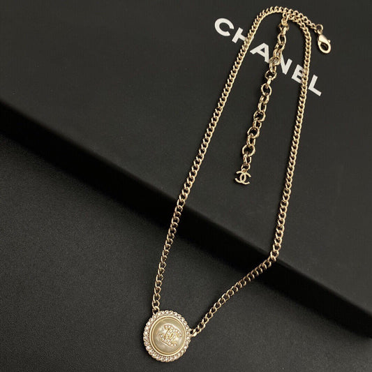 Chanel Necklace 034