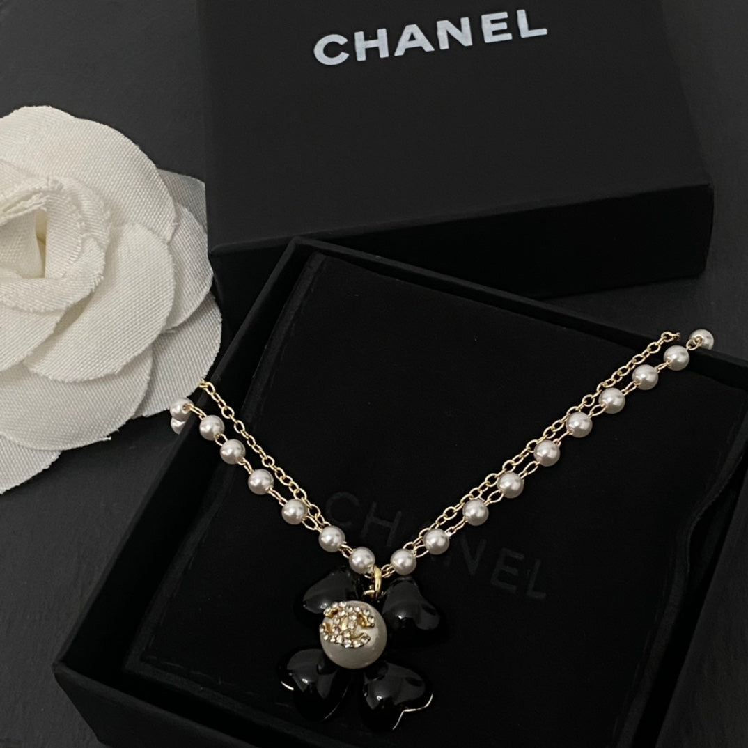 Chanel Necklace 013