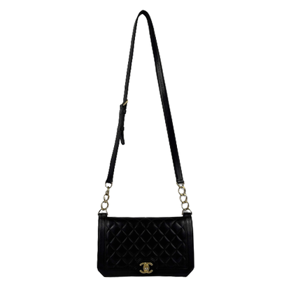 CHANEL - Black Quilted Diamond Flap - CC Calfskin 3 Ring Crossbody