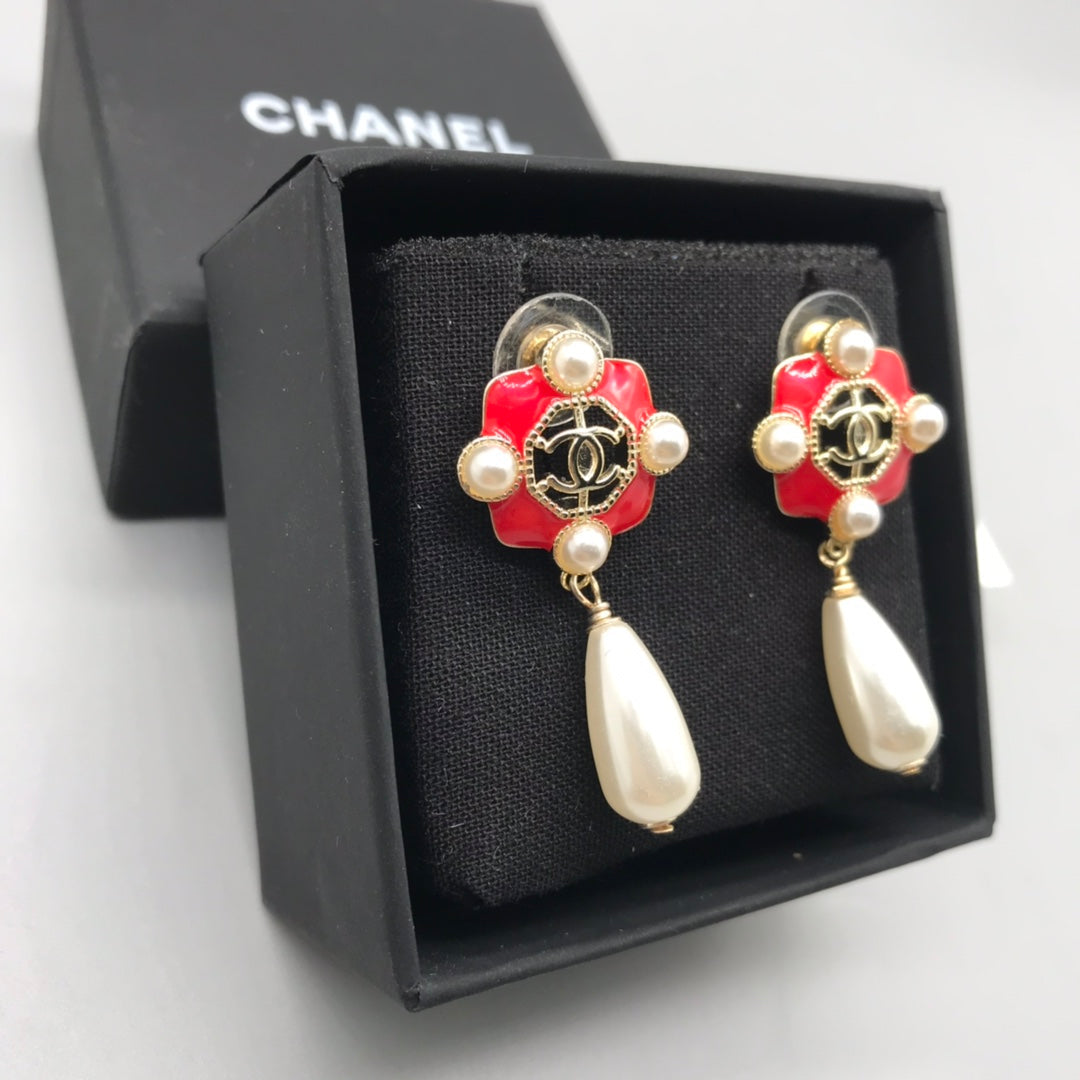 Lux Earring Chanel  061