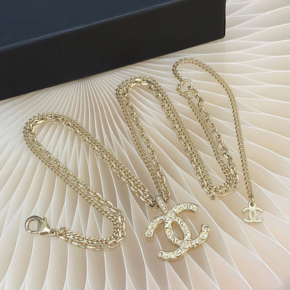 Lux Necklace Chanel 048