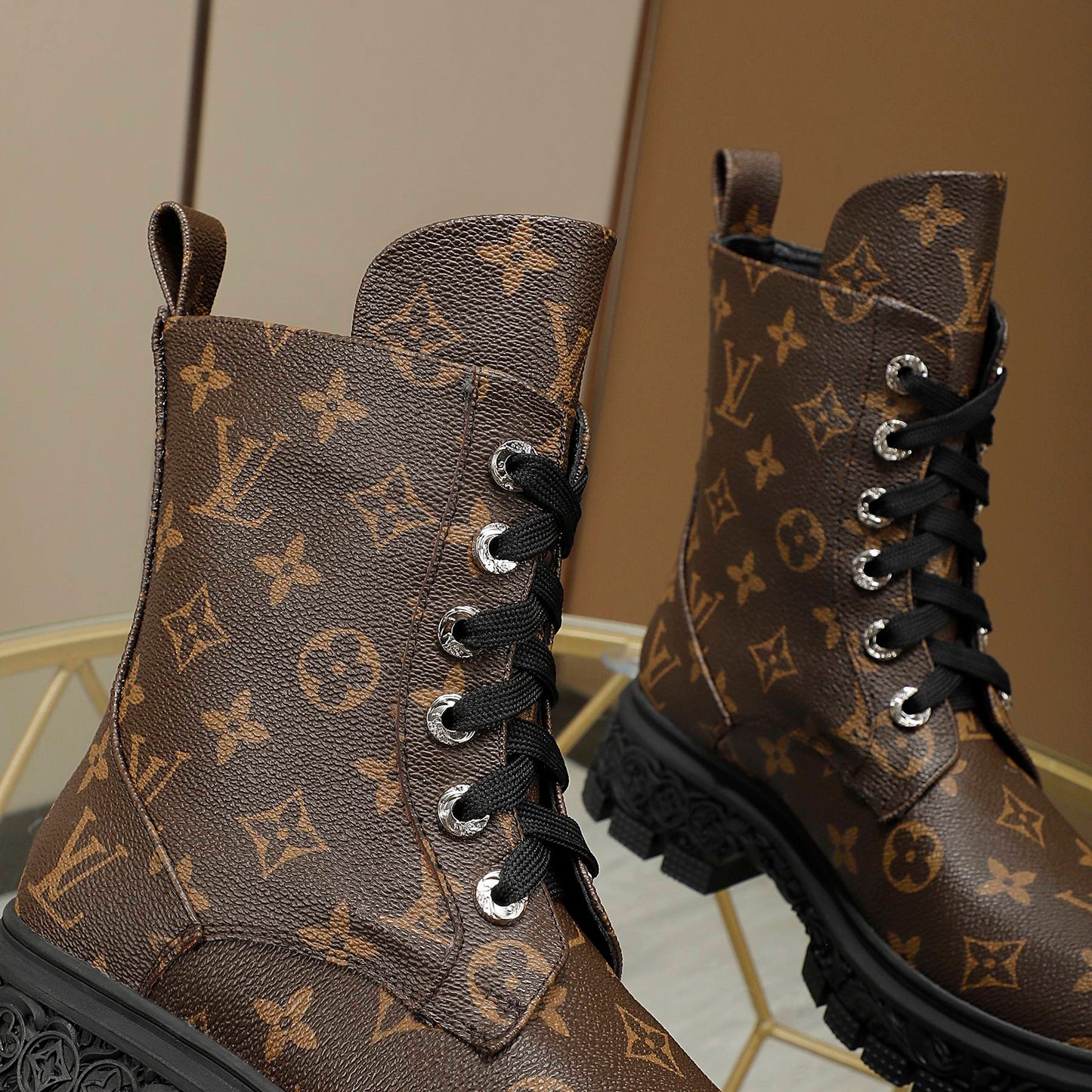 Premium  Louis Vuitton  BOOTS 039