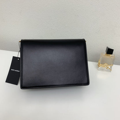 Yves Saint Laurent CASSANDRA BAG 532750B