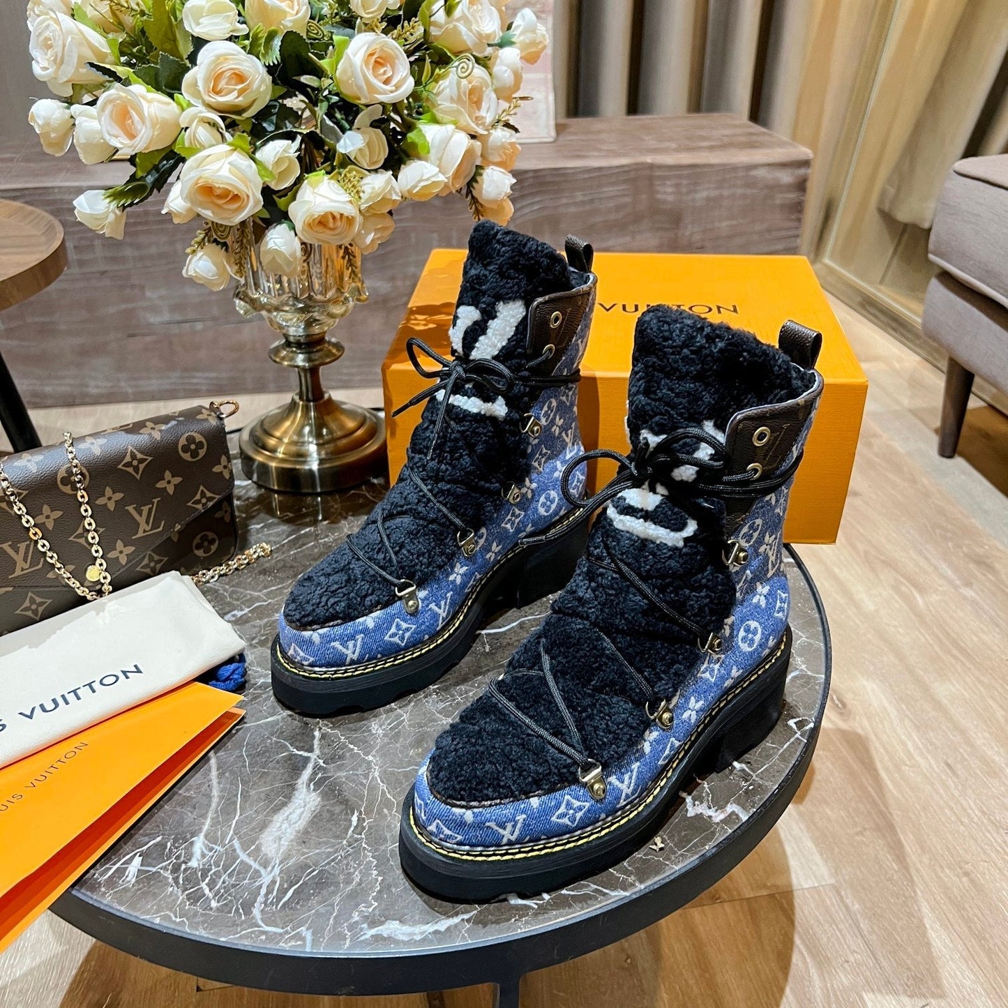 Premium  Louis Vuitton  BOOTS 042