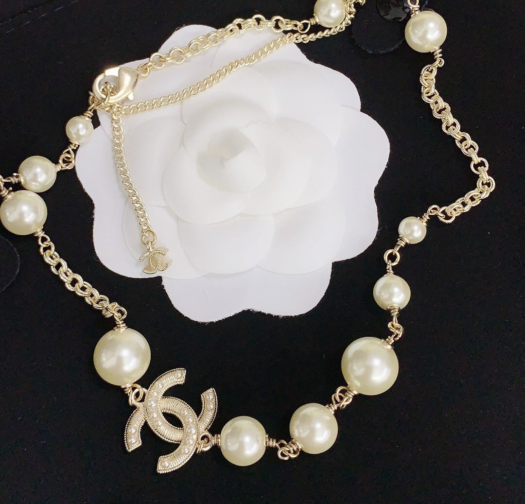 Lux Necklace Chanel 050