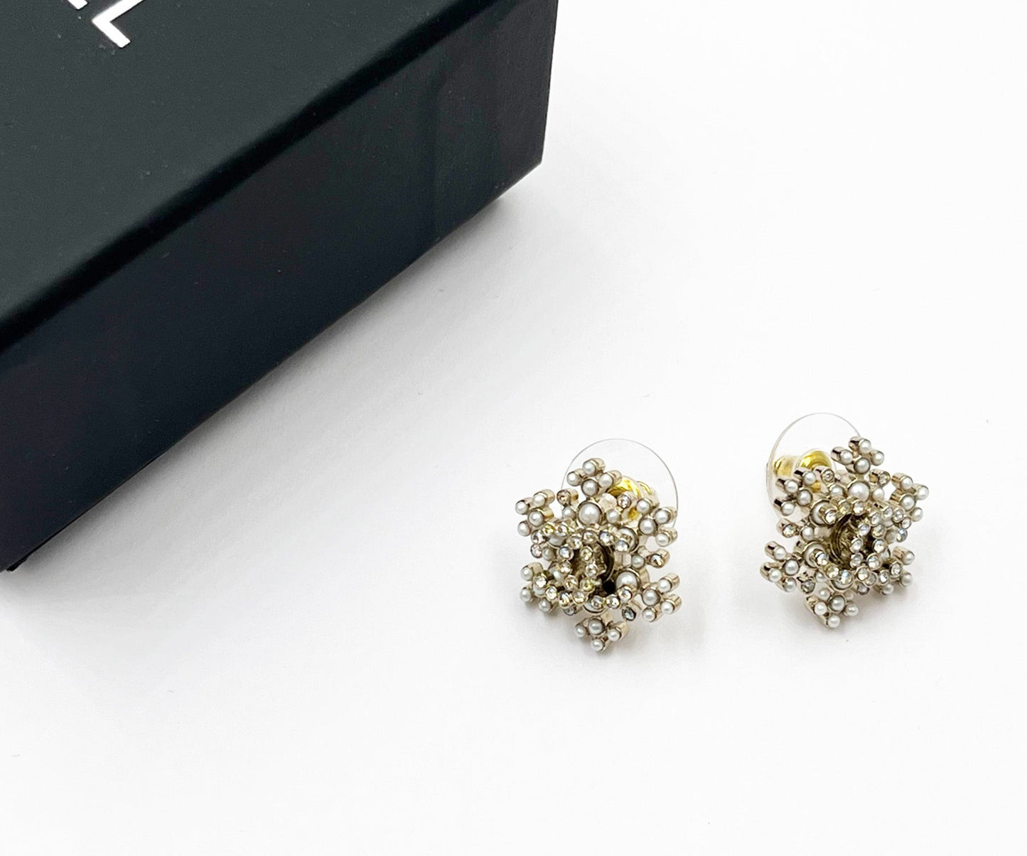 CHANEL Gold CC Seed Pearl Snowflake Piercing Earrings