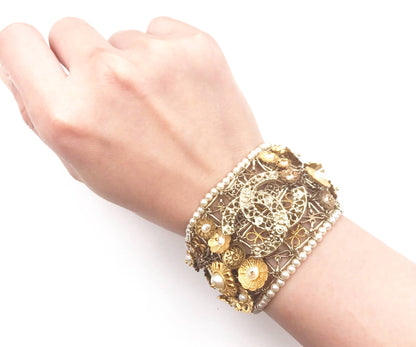 CHANEL Brand New Gold Flower Pearl CC Bracelet