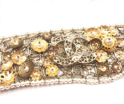 CHANEL Brand New Gold Flower Pearl CC Bracelet