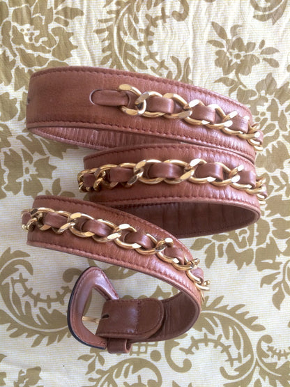 CHANEL Vintage brown leather belt with gold tone chains