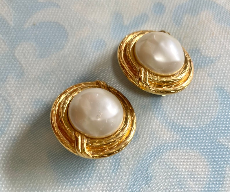 CHANEL Vintage gold tone large round earrings with faux pearl