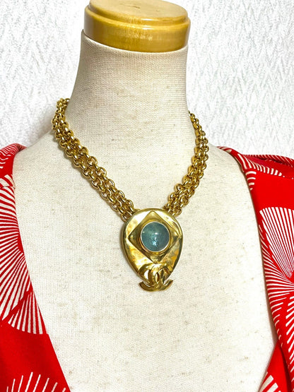 CHANEL Vintage statement necklace with gripoix blue stone and CC mark top