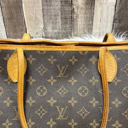 Tote Luxury Designer By Louis Vuitton  Size: Large