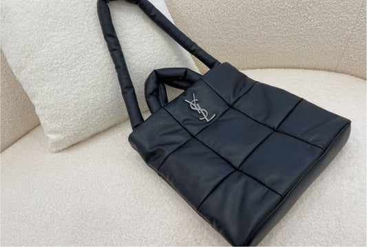 Black leather Yves Saint Laurent Handbag