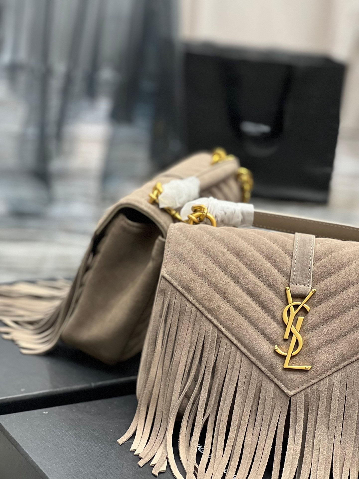 Yves Saint Laurent College Medium Chain Bag In Light Suede With Fringes