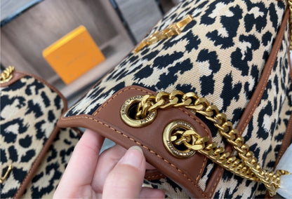 Yves Saint Laurent leopard print woman Handbag