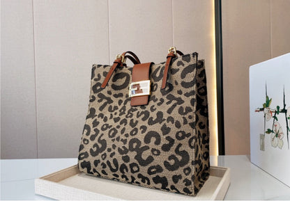 Woman Fendi Shoulder Handbag