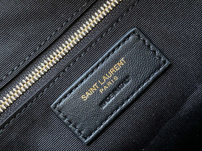 Yves Saint Laurent Le Maillon Bag