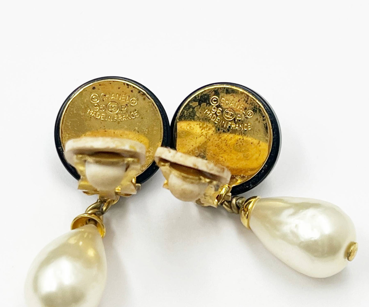 CHANEL Vintage Gold Plated CC Black Round Pearl Dangle Clip on Earrings