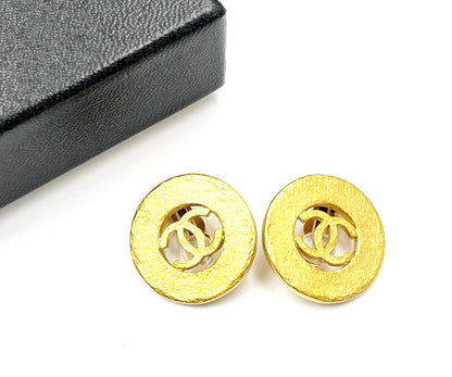 CHANEL Vintage Gold Plated CC Round Cutout Clip on Earrings