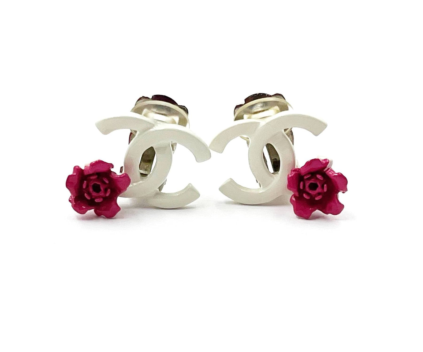 CHANEL White CC Fuchsia Corner Flower Clip on Earrings