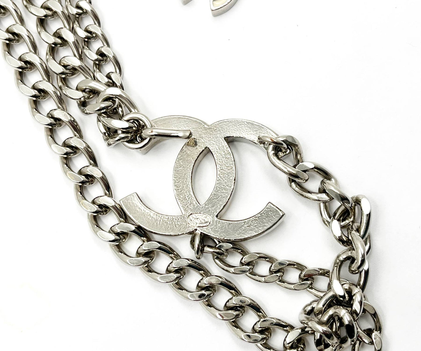 CHANEL White CC Silver Chain Necklace